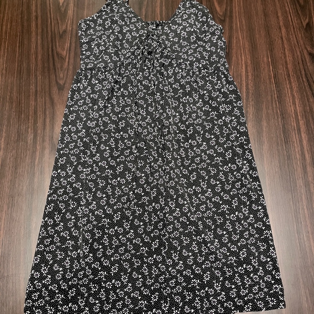 SHEIN Black and White Floral Dress